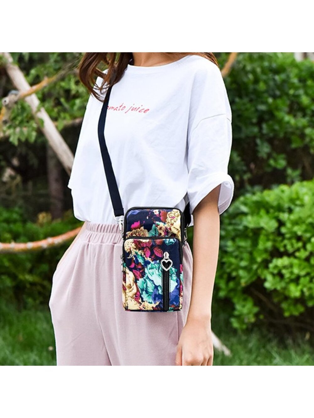 Women's Bright Flowers Lightweight Small Cell Phone Travel Pouch Crossbody bags - Picture 2 of 6